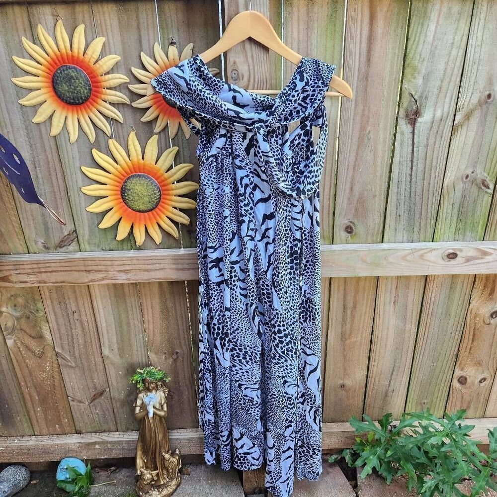 CISOS Side Split Dressy Swim Cover Women's Size 8 Mixed Animal Print Black / Whi